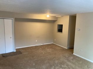 657 S Belvoir Blvd #3, Cleveland, OH 44121