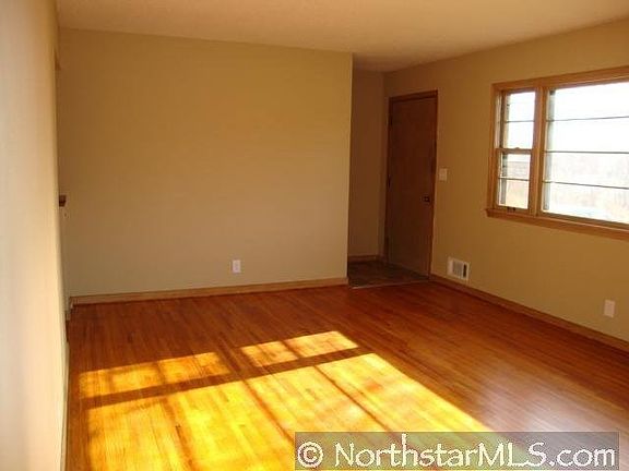 5th image of 1615 Gervais Avenue
