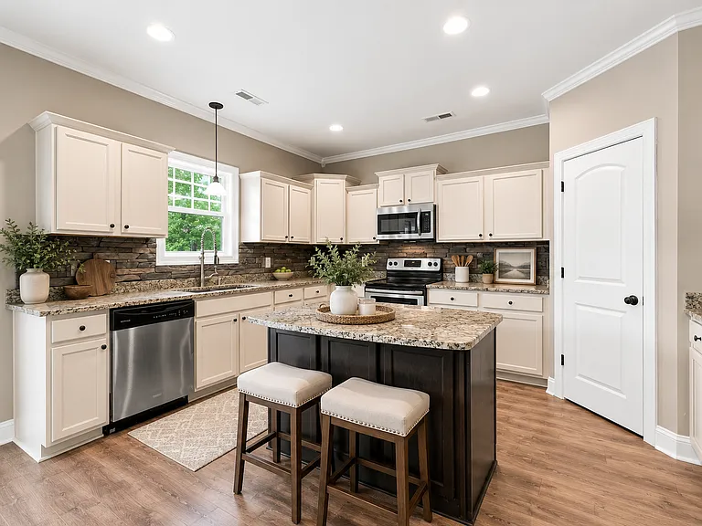 208 Misty Cove Ct — Photo 15