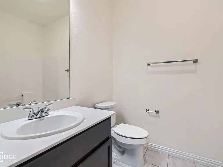 1349 Lake Crest Ln — Photo 17