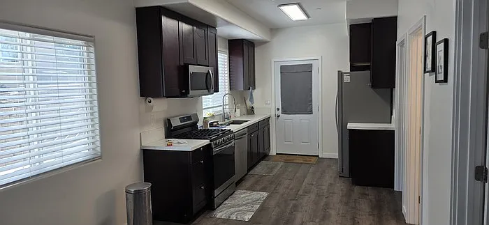 1251 Viola St — Photo 2