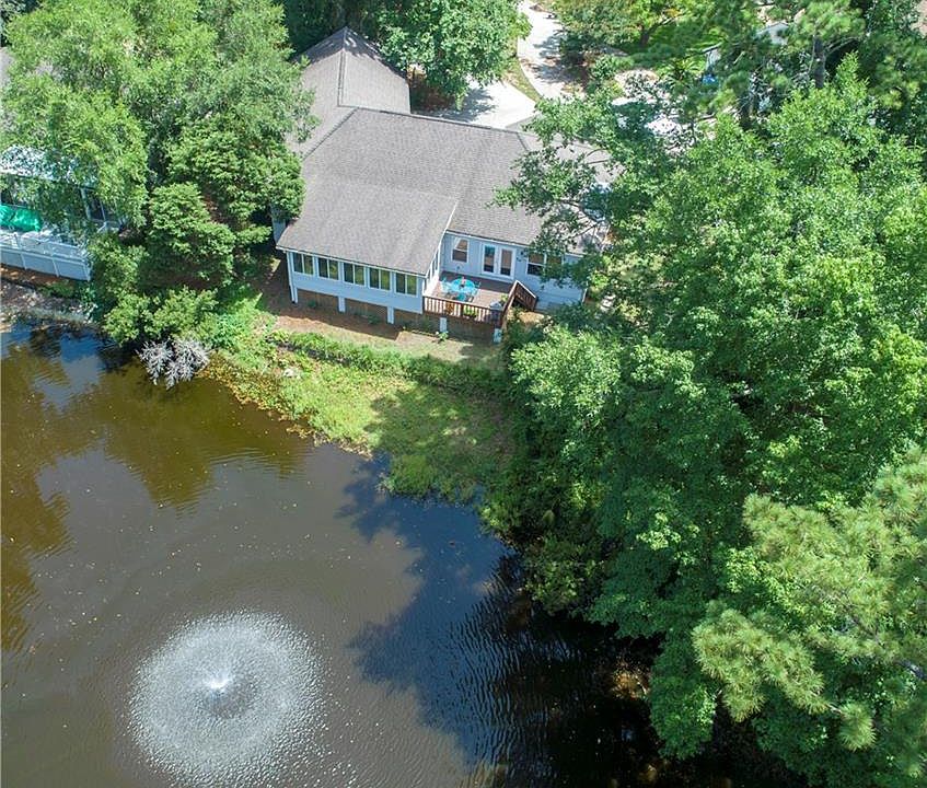 1st image of 212 W Davis Cup Ct