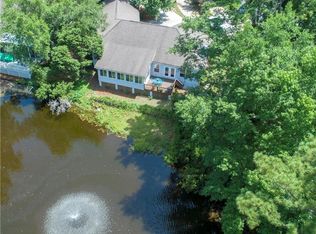 212 W Davis Cup Ct, Saint Simons Island, GA 31522