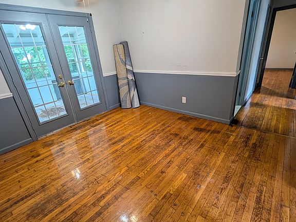 2nd image of 7 Hemlock St