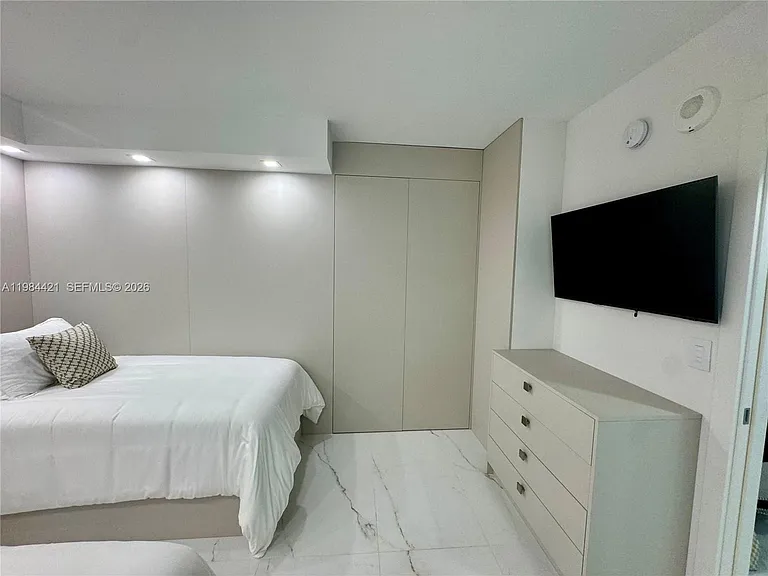 9801 Collins Ave #20E — Photo 23