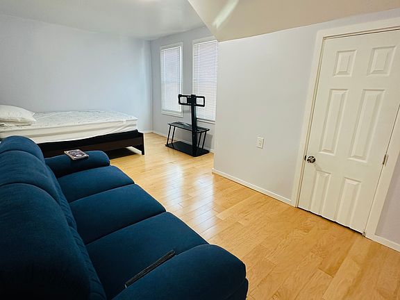 3rd image of 73 Sawyer Ave #2