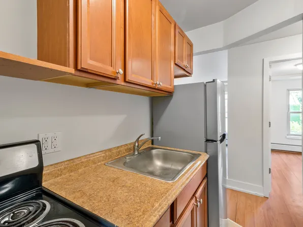797 Lexington Avenue 4R image 9 of 9