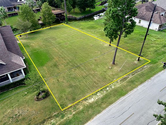 4th image of 18226 Steele Point Dr