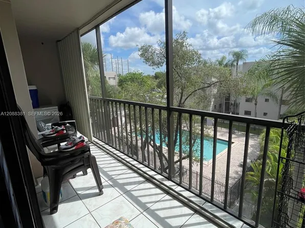 8420 SW 133rd Avenue Rd APT 407, Miami, FL 33183