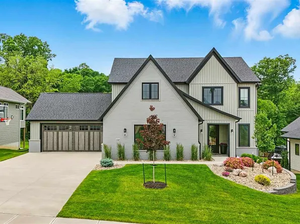 1269 Kona Cir, Coralville, IA 52241