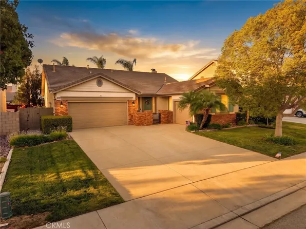 28712 Lantern Park Ln, Menifee, CA 92584