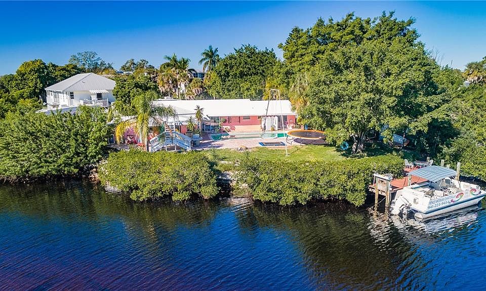 1st image of 806 Perkins Ln