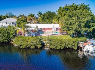 806 Perkins Ln, Nokomis, FL 34275