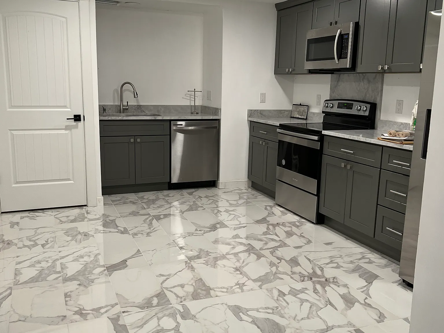 2 bed, 1500 sqft, $1,750 — Photo 2