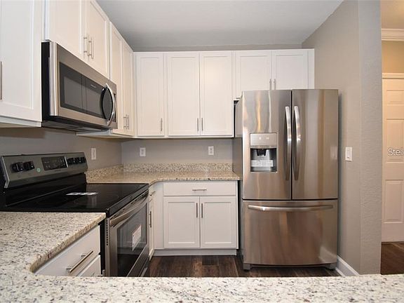 2nd image of 204 E South St Unit 5059