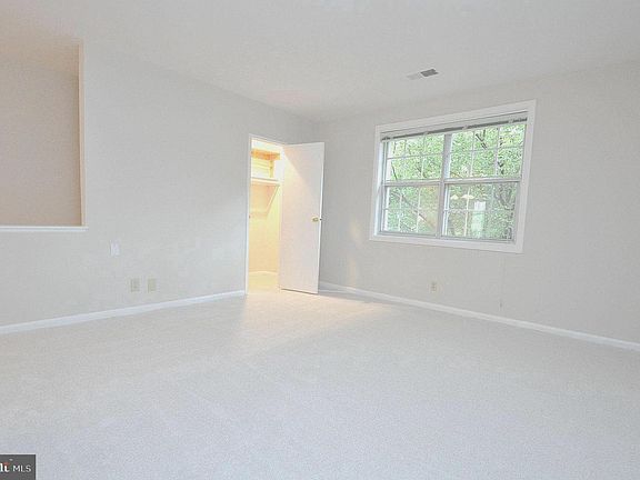 5th image of 2511 S Walter Reed Dr #B