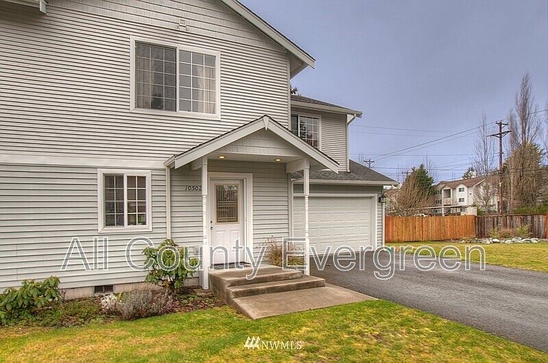 1st image of 10502 128th St E