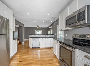 31 Park St UNIT 2, Wakefield, MA 01880