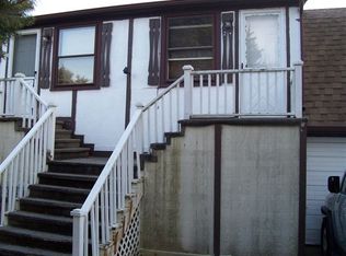 5522 Jamestown Rd, Shelby Township, MI 48317