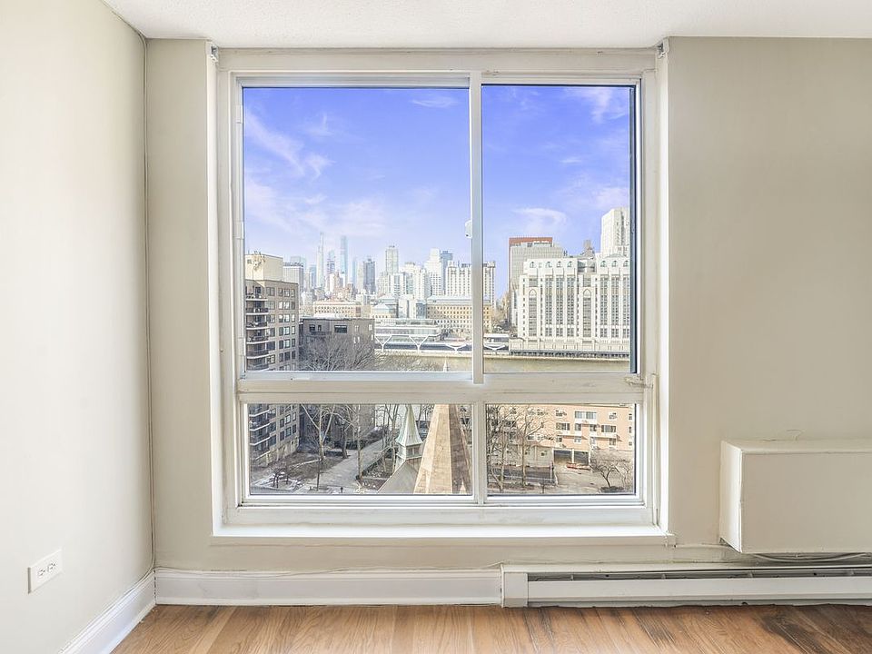 1st image of 546 Main St APT 1207