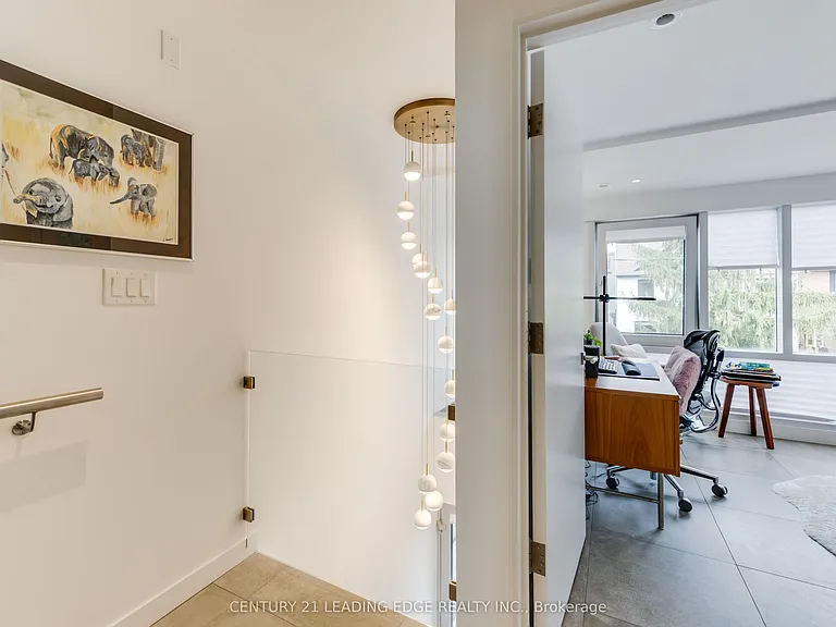 81 Dagmar Ave — Photo 34