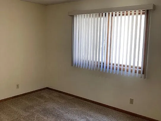 4530 Bancroft Ave #5 — Photo 9