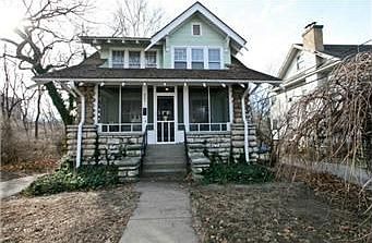 1st image of 807 W 35th St