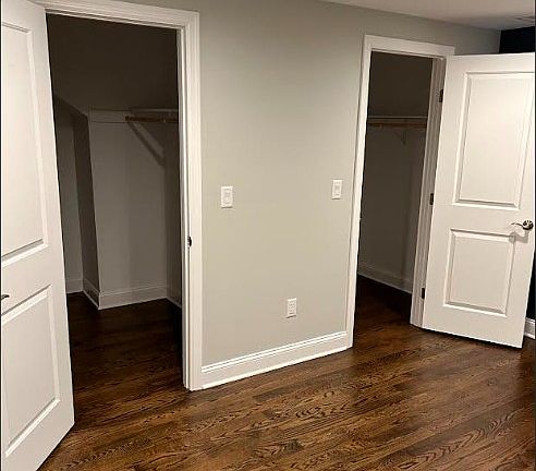 4th image of 1088 Bloomfield Ave Floor 2