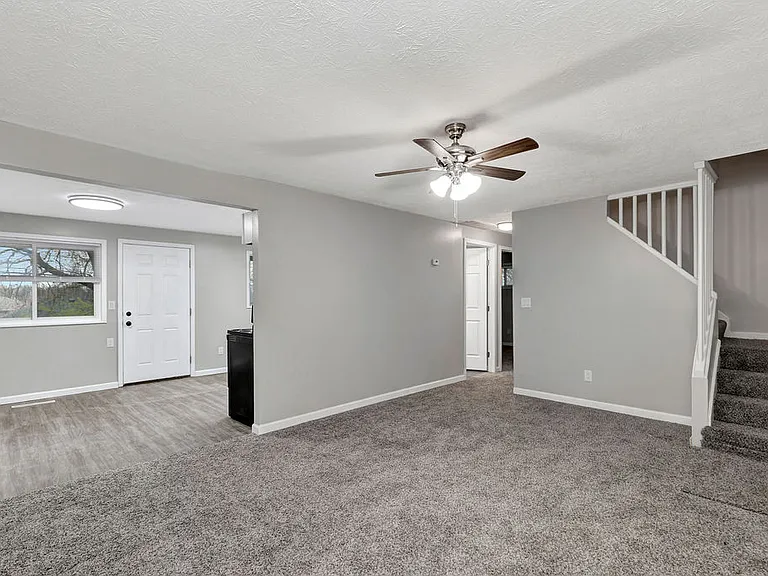 4918 Neptune Ln — Photo 6