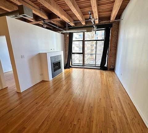 5th image of 1133 S Wabash Ave APT 704