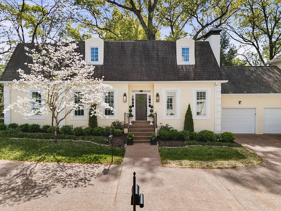 1st image of 214 Chestnut Hill Dr