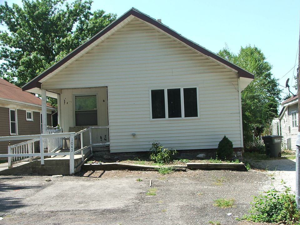 1045 S Leeds_08232013