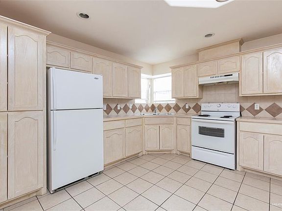 5th image of 1409 Tampa St