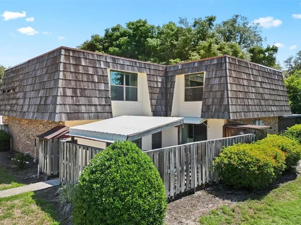2905 PECAN AVENUE, LEESBURG, FL 34748