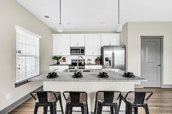 605 Bristol Creek Dr — Photo 13