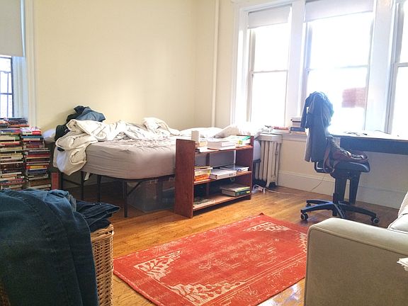4th image of 1610 Massachusetts Ave #1-008