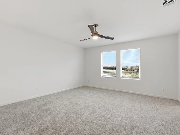 2106 Meadow Park Dr — Photo 21
