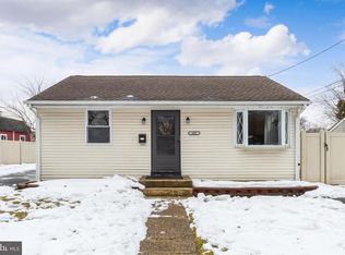 400 N Forklanding Rd, Maple Shade, NJ 08052