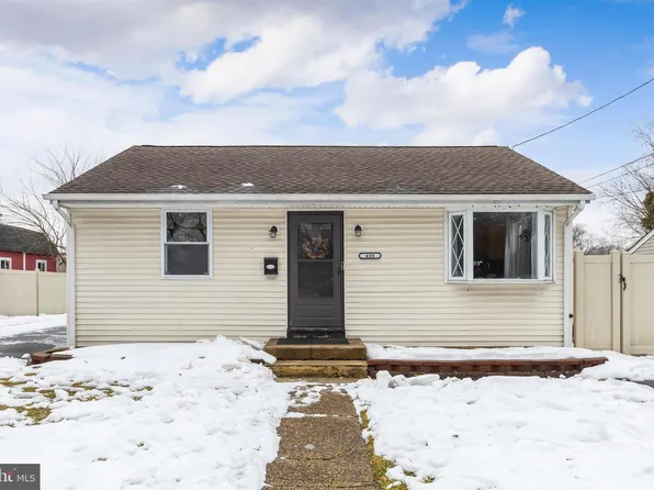 400 N Forklanding Rd, Maple Shade, NJ 08052