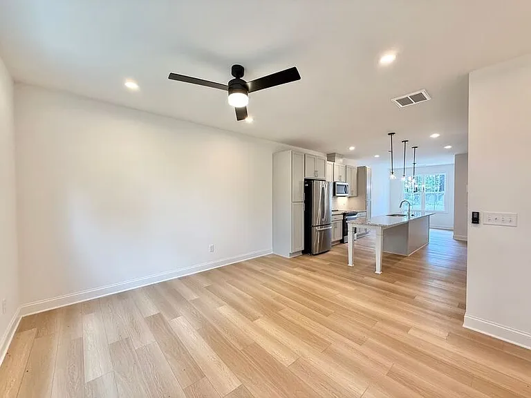 4811 Gossamer Ln #103 — Photo 10