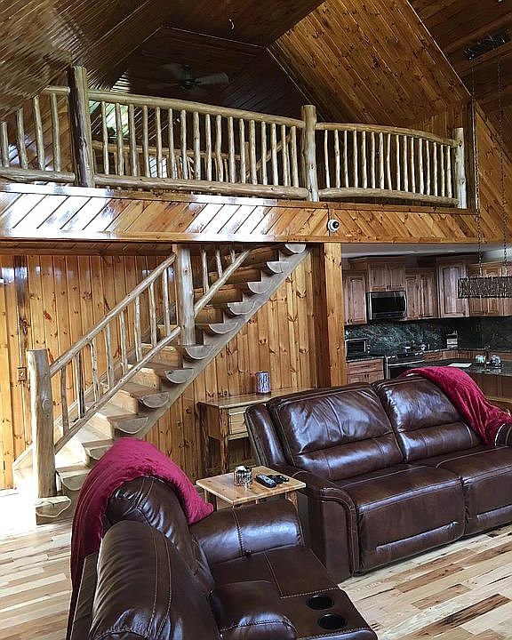 2nd image of 74 Russell Rd