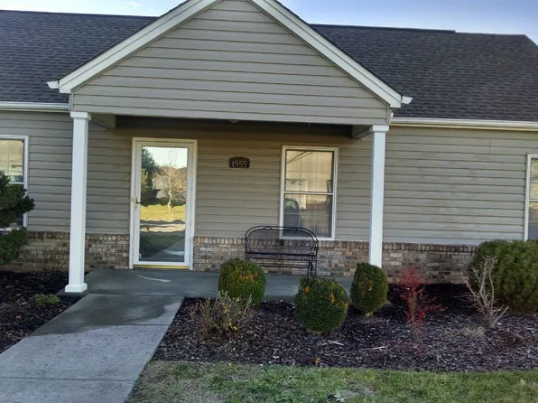 1555 Pine Cone Cir, Kingsport, TN 37660