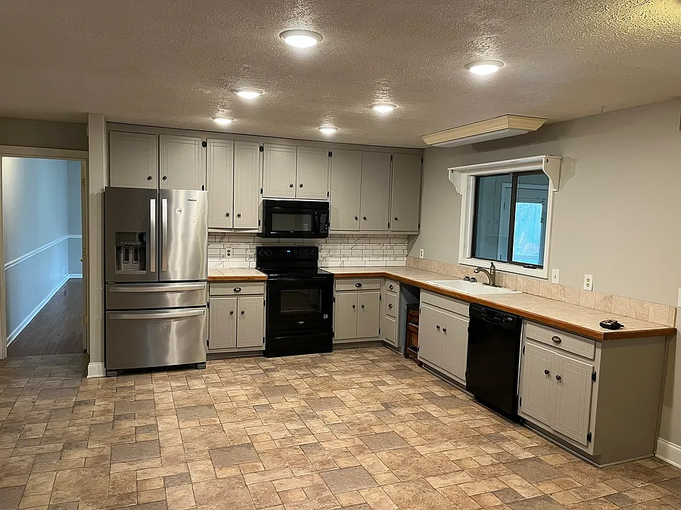 254 Ridgecrest Dr