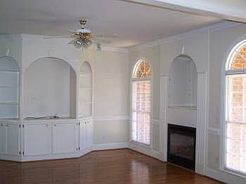 3rd image of 2211 Waterford Dr