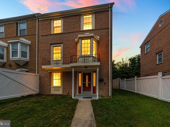 7908 Central Park Cir, Alexandria, VA 22309