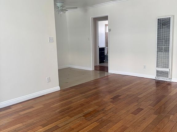 5th image of 5457 Laurel Canyon Blvd APT 207