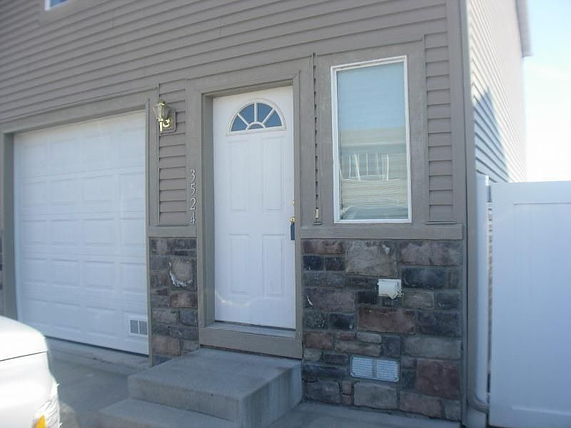 1st image of 3524 E Greenfield Dr