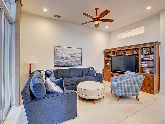 5th image of 6983 Imperial Beach Cir