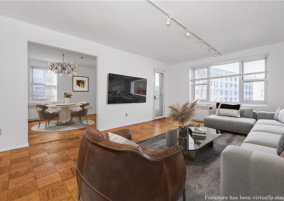 1st image of 16 Lake St APT 7A