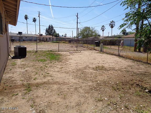 5th image of 2301 E School Dr